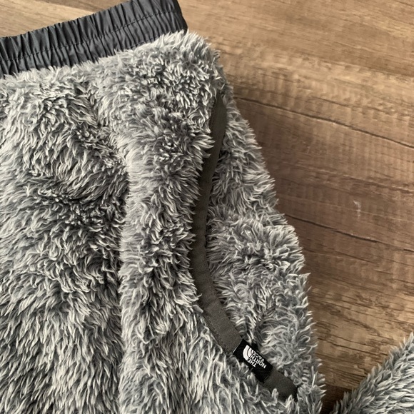 North face pants - Picture 2 of 6